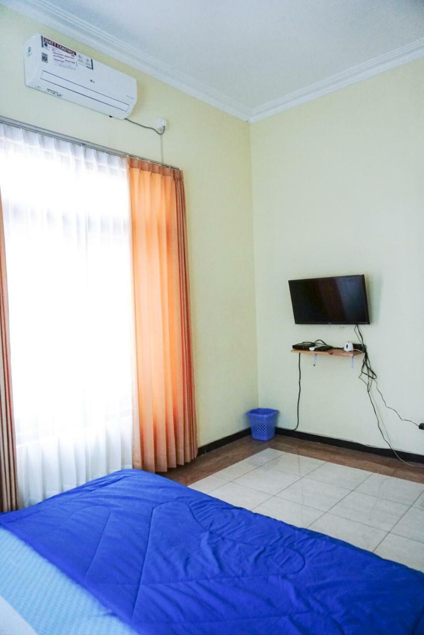 Green Surabaya Homey Exterior foto